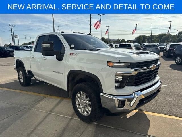 2024 Chevrolet Silverado 2500 HD LT — photo 1 of 5