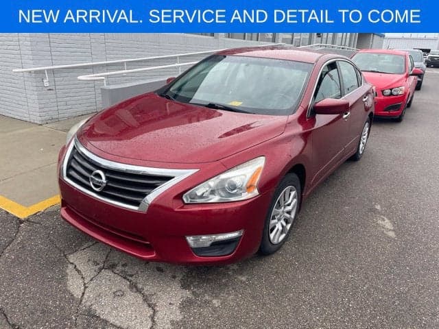 2014 Nissan Altima 2.5 S — photo 1 of 3