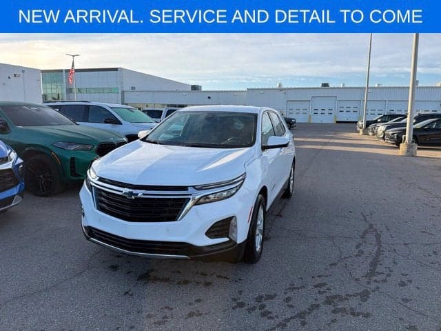2024 Chevrolet Equinox LT — photo 1 of 5
