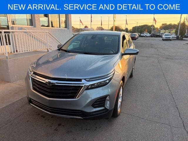2024 Chevrolet Equinox LT — photo 1 of 5