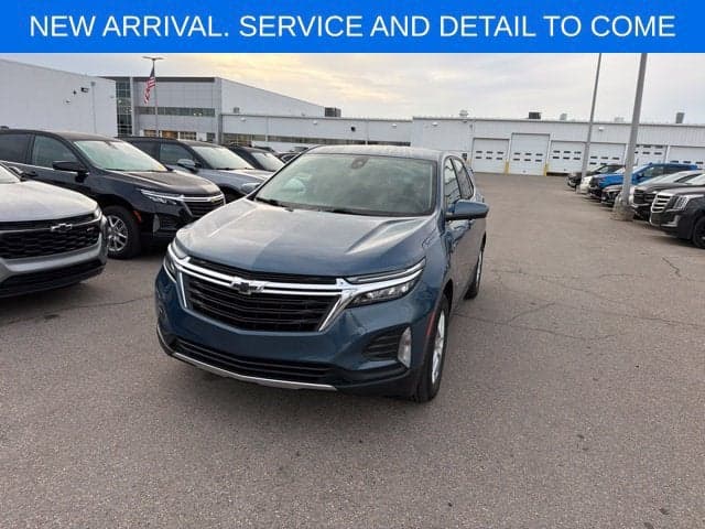 2024 Chevrolet Equinox LT — photo 1 of 5