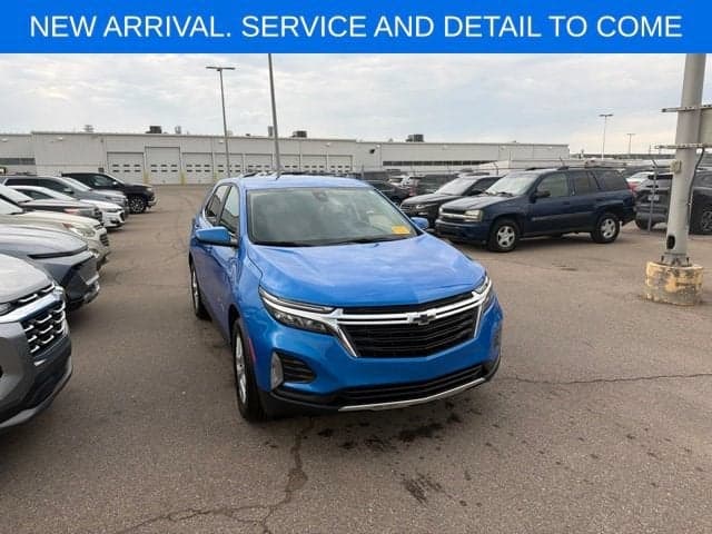 2024 Chevrolet Equinox LT — photo 1 of 5