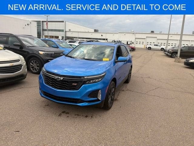 2024 Chevrolet Equinox RS — photo 1 of 5