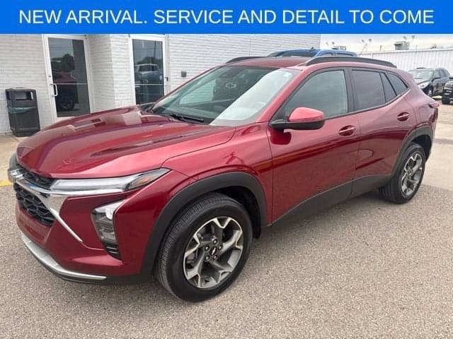 2024 Chevrolet Trax LT — photo 1 of 5
