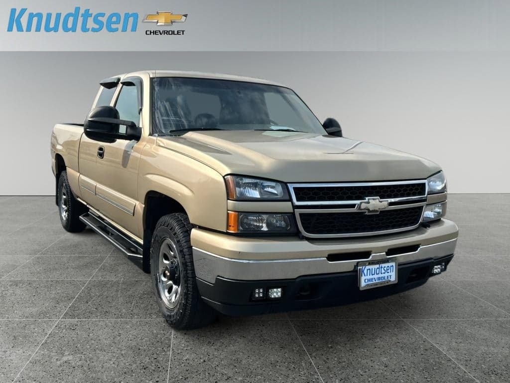 2006 Chevrolet Silverado 1500 LT1 — photo 1 of 10