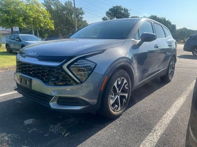 2024 Kia Sportage EX — photo 1 of 5