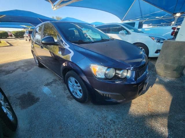 2015 Chevrolet Sonic LT — photo 1 of 5