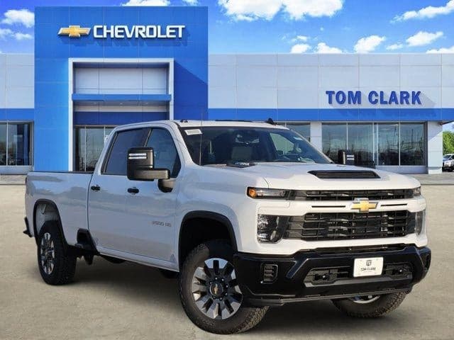 2026 Chevrolet Silverado 2500 HD Custom — photo 1 of 28