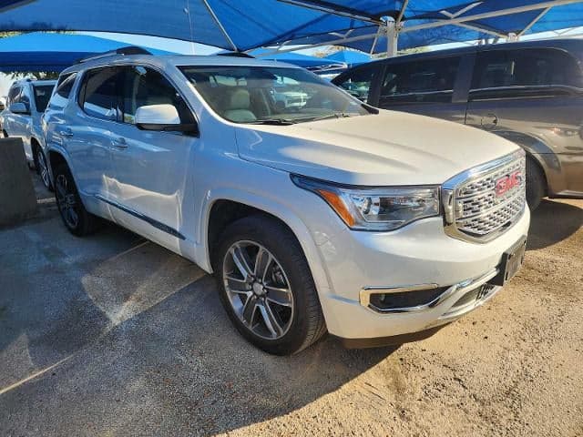 2019 GMC Acadia Denali — photo 1 of 5