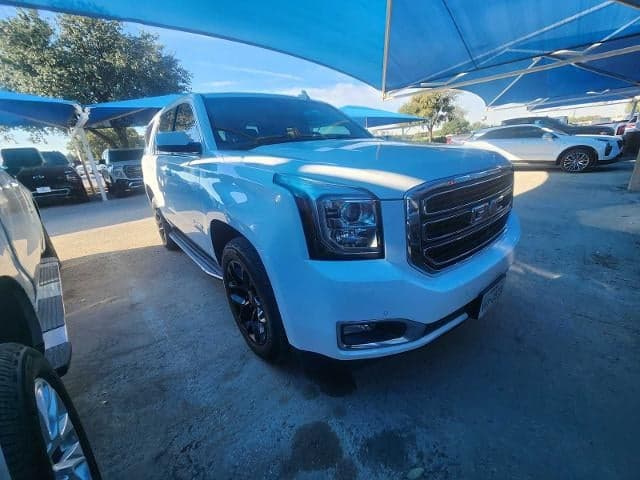 2020 GMC Yukon SLT — photo 1 of 5
