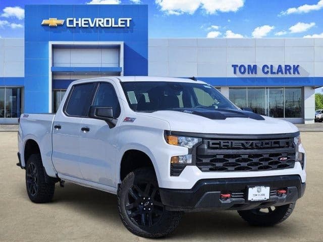 2026 Chevrolet Silverado 1500 Custom Trail Boss — photo 1 of 27