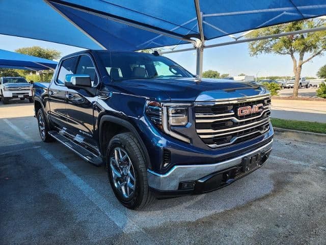 2022 GMC Sierra 1500 SLT — photo 1 of 5