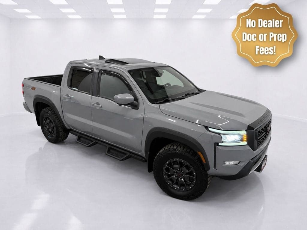 2023 Nissan Frontier PRO-4X — photo 1 of 45