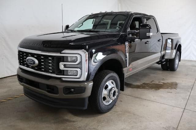 2026 Ford Super Duty F-350 DRW King Ranch — photo 1 of 39