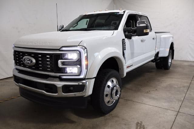 2027 Ford Super Duty F-450 DRW King Ranch — photo 1 of 32
