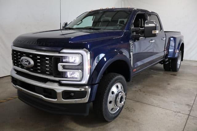 2027 Ford Super Duty F-450 DRW King Ranch — photo 1 of 33