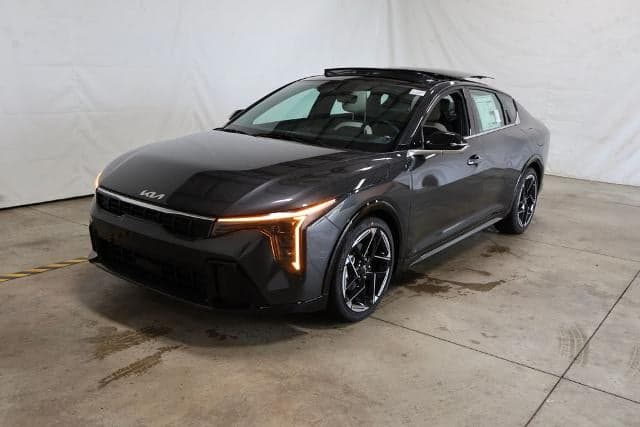 2026 Kia K4 GT-Line — photo 1 of 52