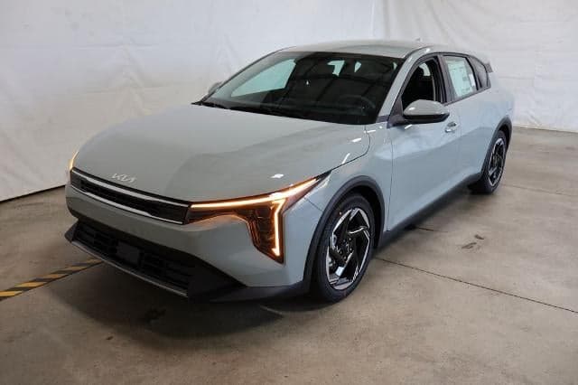 2026 Kia K4 Hatchback EX — photo 1 of 49