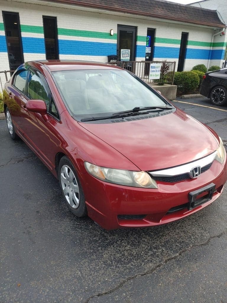 2010 Honda Civic Sedan LX — photo 1 of 17