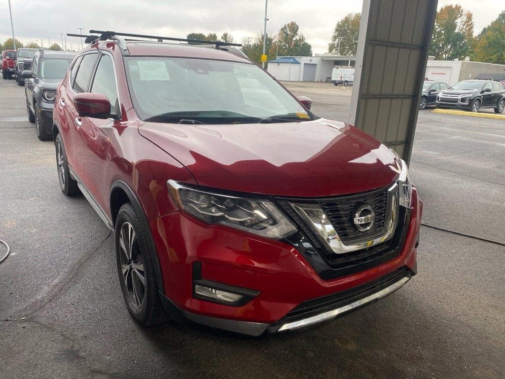 2017 Nissan Rogue SL — photo 1 of 5