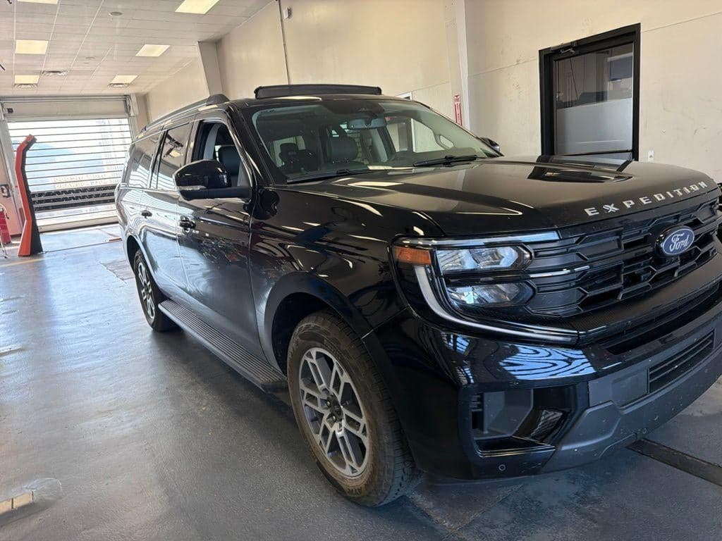 2026 Ford Expedition Max Active — photo 1 of 27