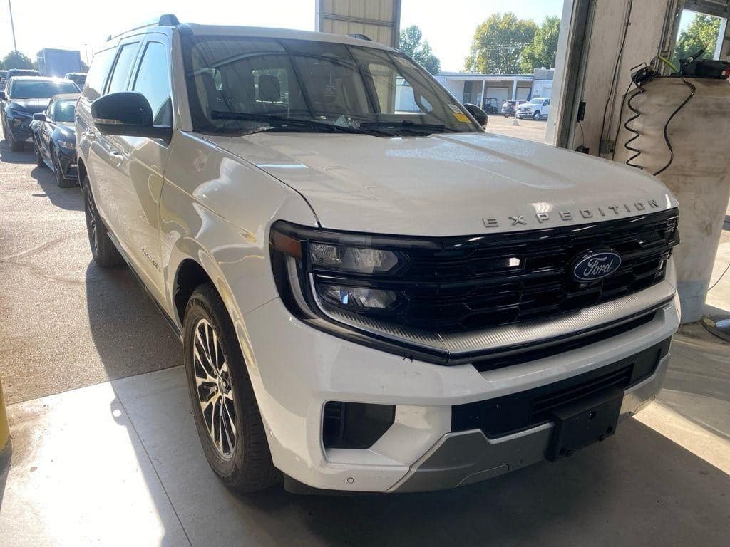 2025 Ford Expedition Max Platinum — photo 1 of 24