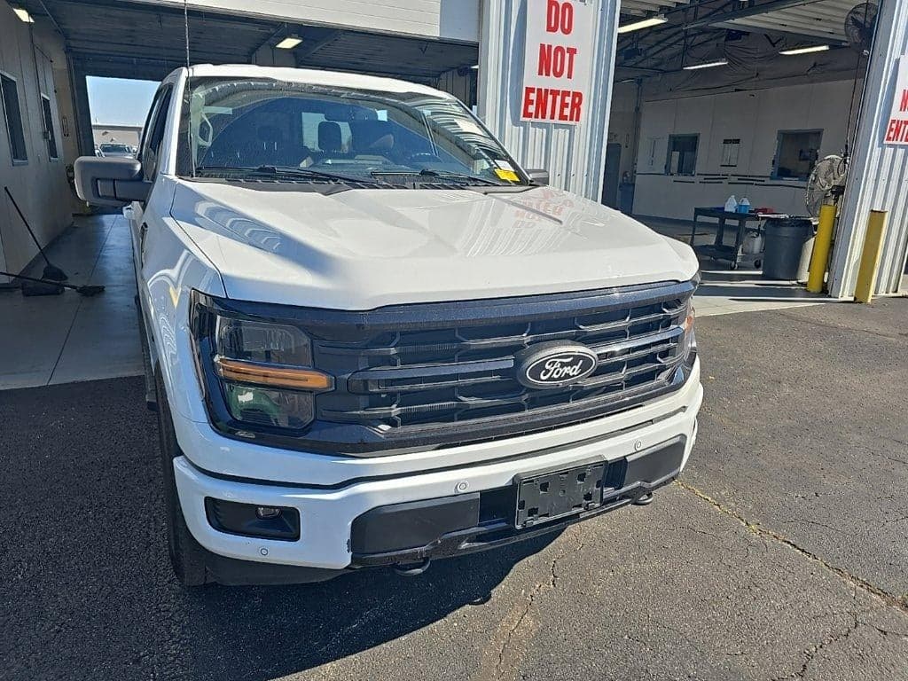2024 Ford F-150 XLT — photo 1 of 5