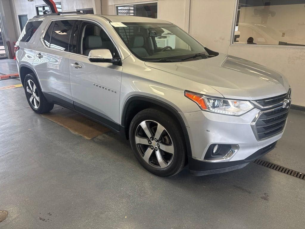 2019 Chevrolet Traverse 3LT — photo 1 of 28