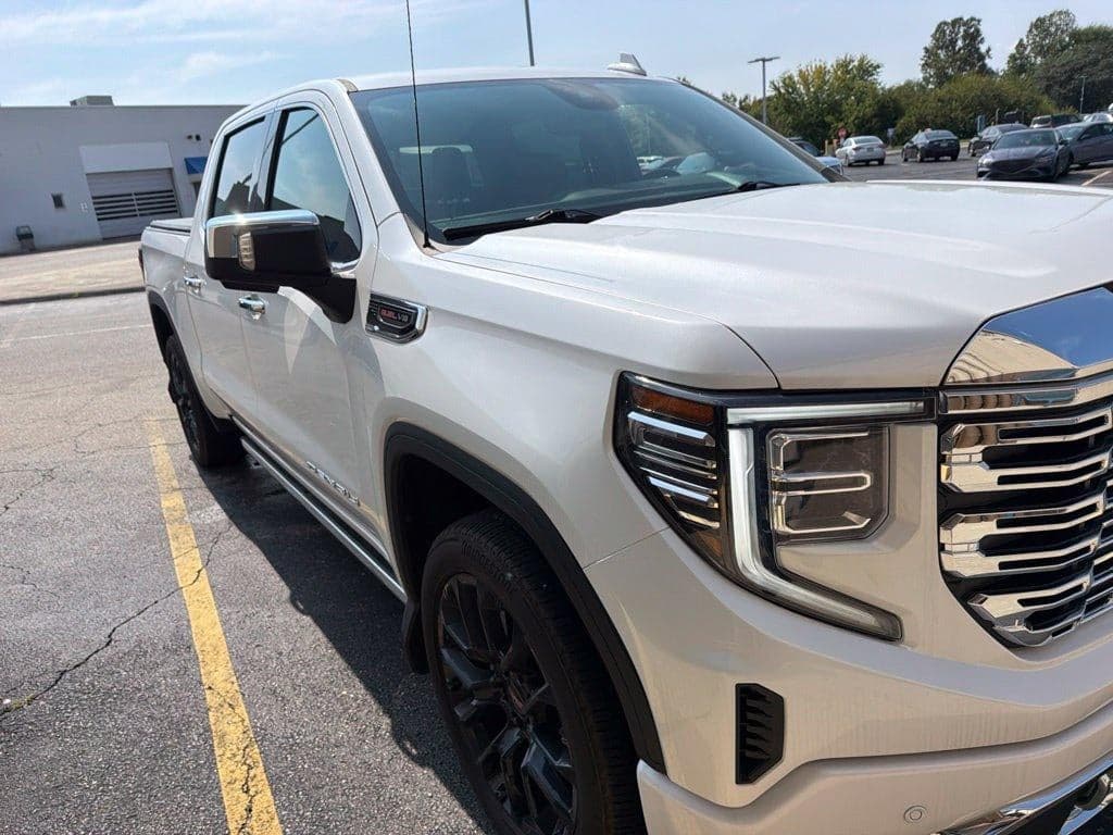 2024 GMC Sierra 1500 Denali — photo 1 of 28