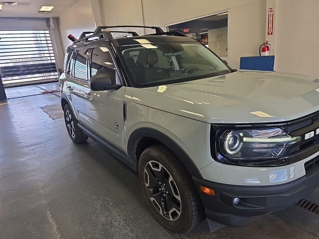 2023 Ford Bronco Sport Outer Banks — photo 1 of 26