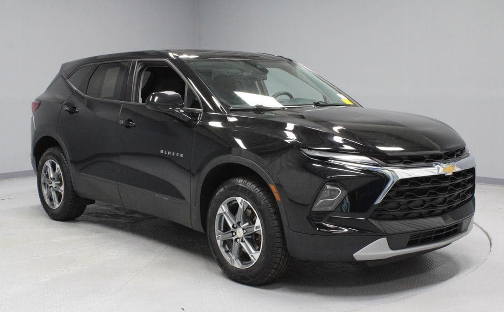 2024 Chevrolet Blazer LT — photo 1 of 53