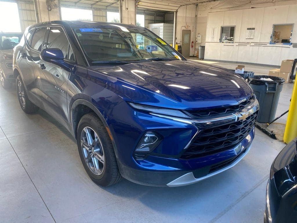 2023 Chevrolet Blazer LT — photo 1 of 24