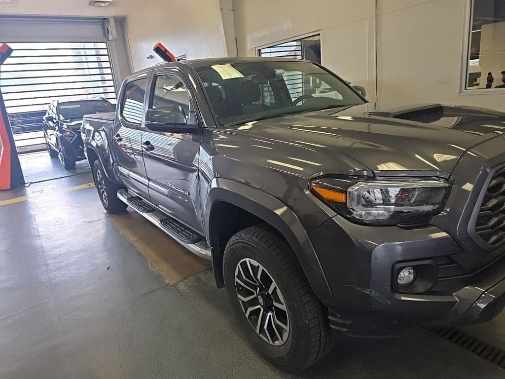 2022 Toyota Tacoma 4WD TRD Sport — photo 1 of 29