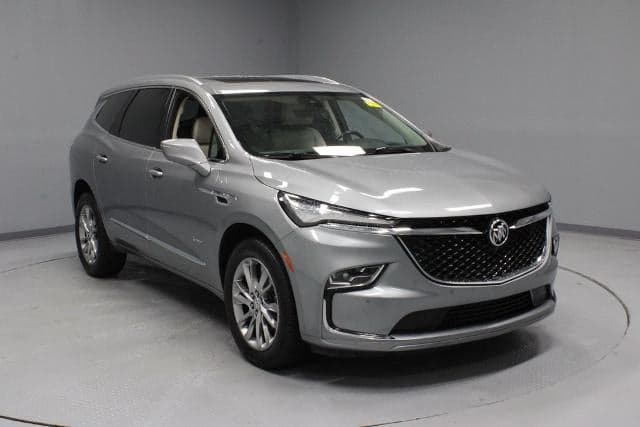 2023 Buick Enclave Avenir — photo 1 of 24
