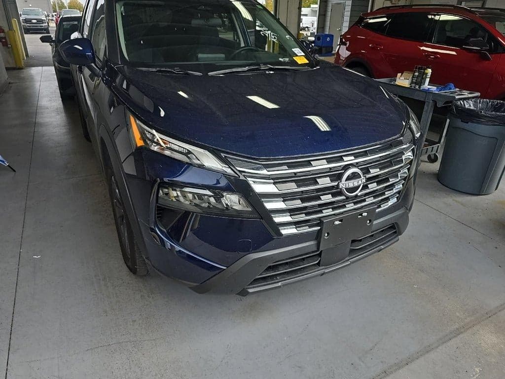 2026 Nissan Rogue SV — photo 1 of 5
