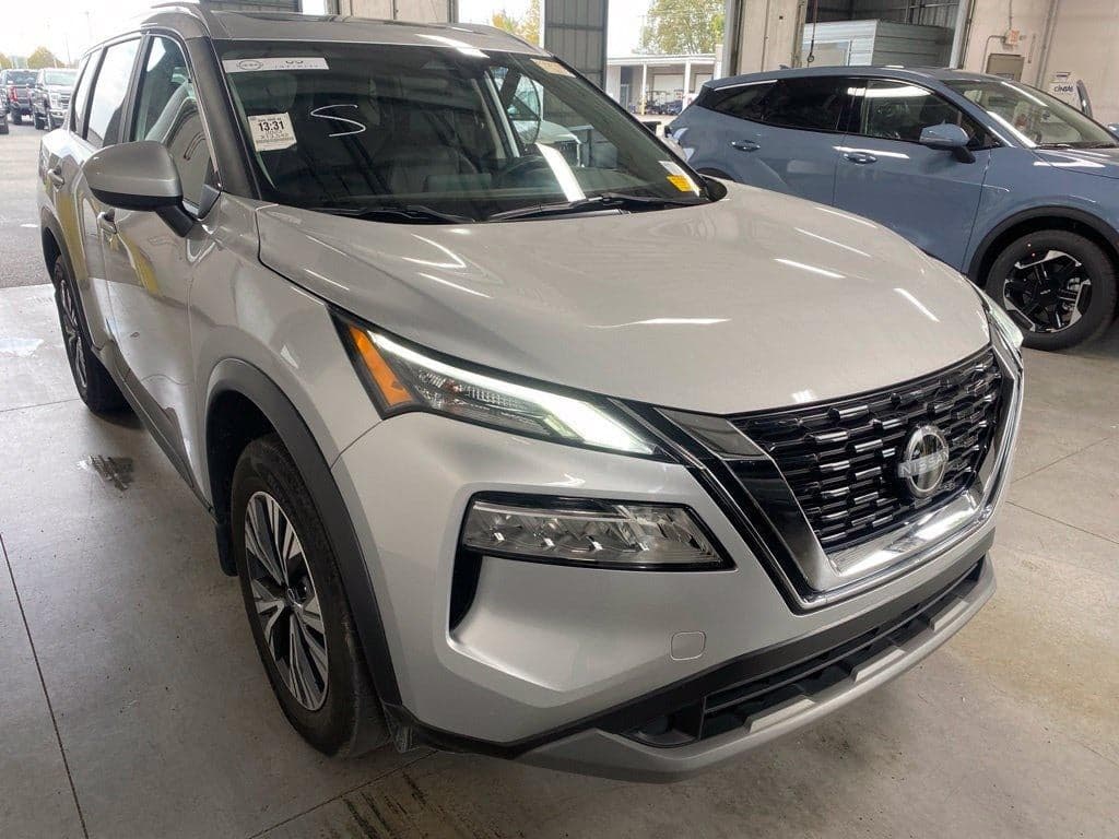 2023 Nissan Rogue SV — photo 1 of 5
