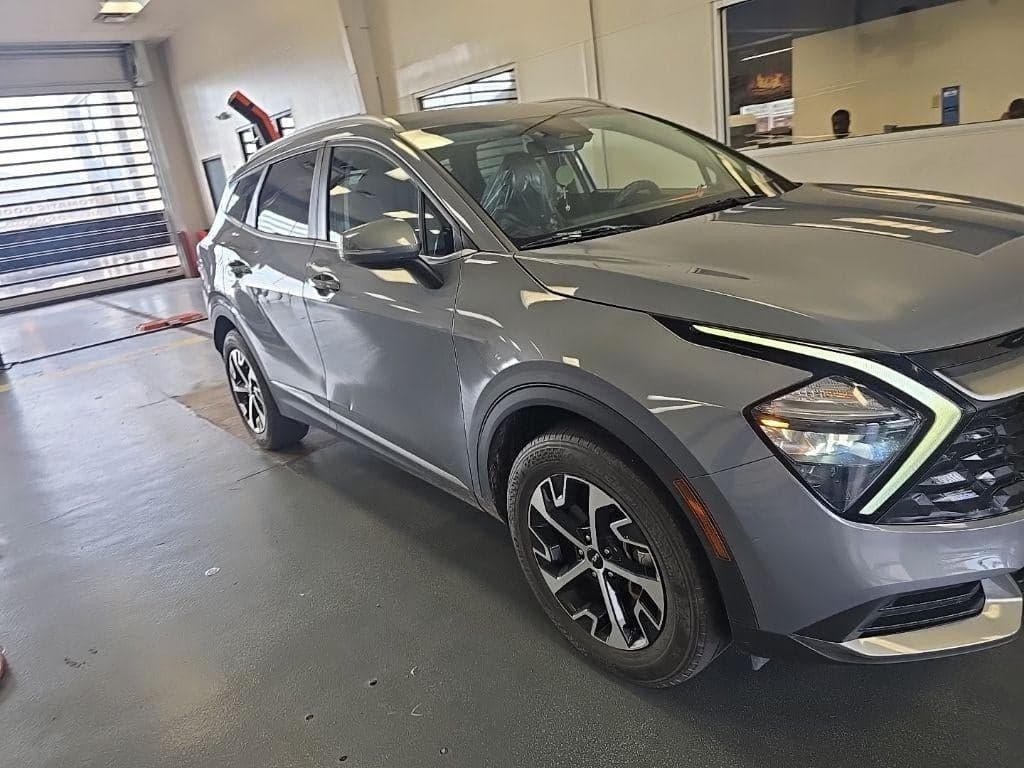 2023 Kia Sportage EX — photo 1 of 29