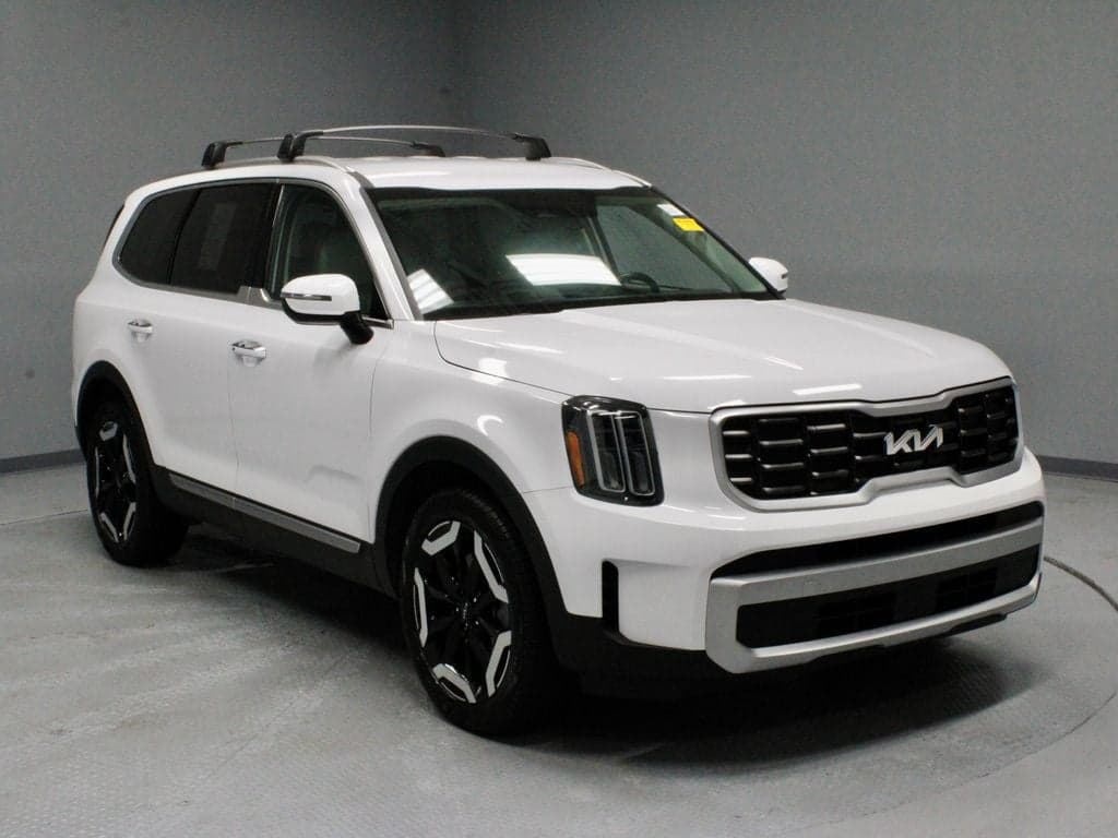 2024 Kia Telluride S — photo 1 of 54