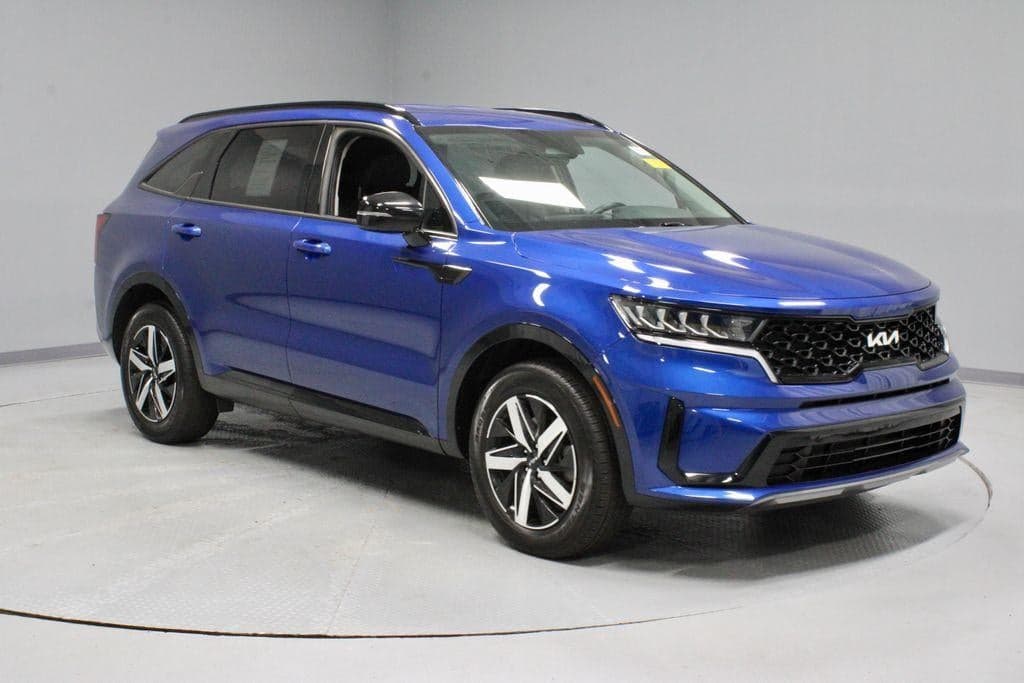 2023 Kia Sorento S — photo 1 of 28
