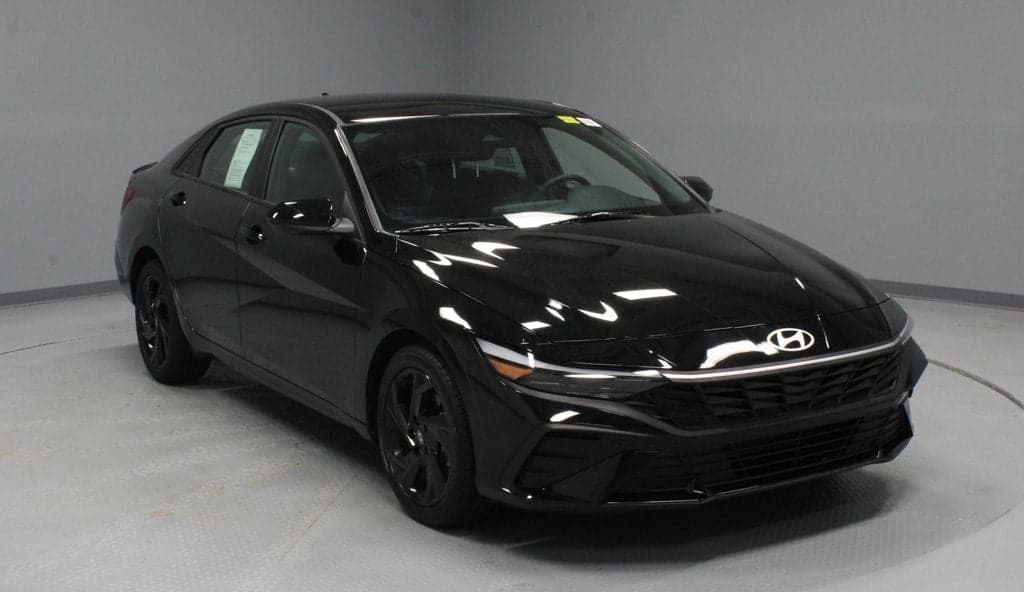 2026 Hyundai ELANTRA SEL Sport — photo 1 of 26