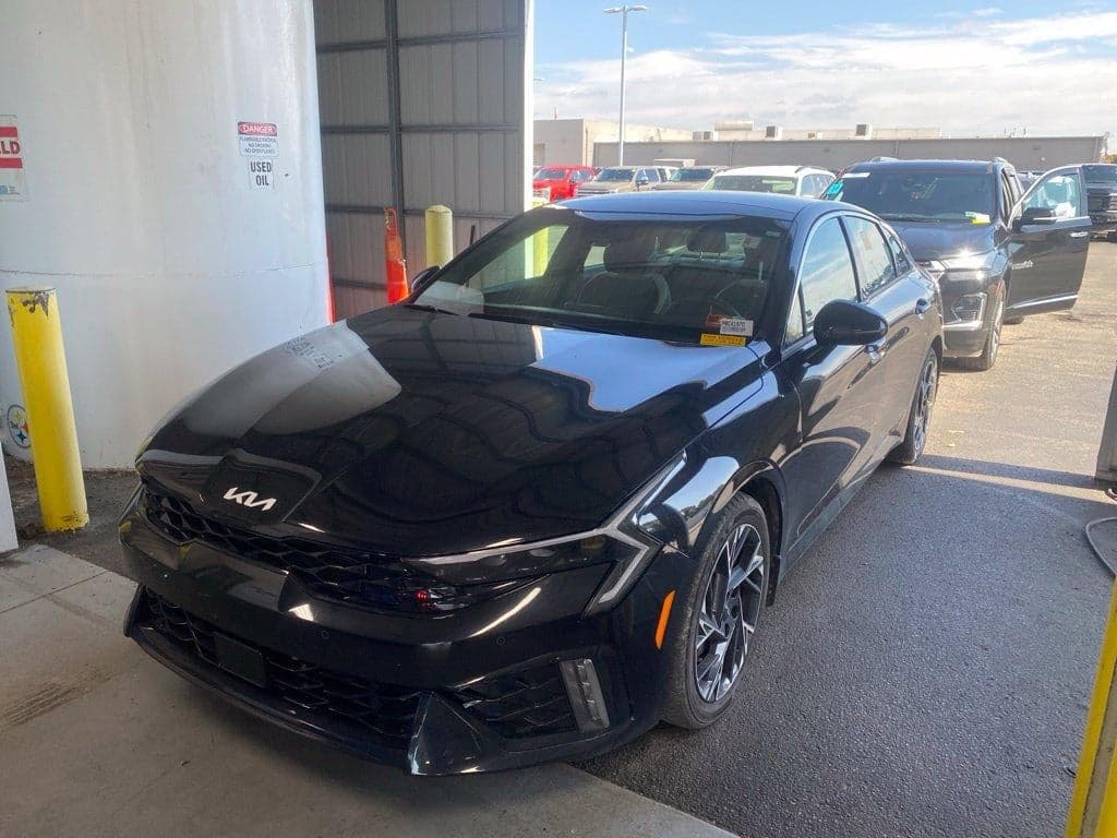 2025 Kia K5 GT-Line — photo 1 of 5