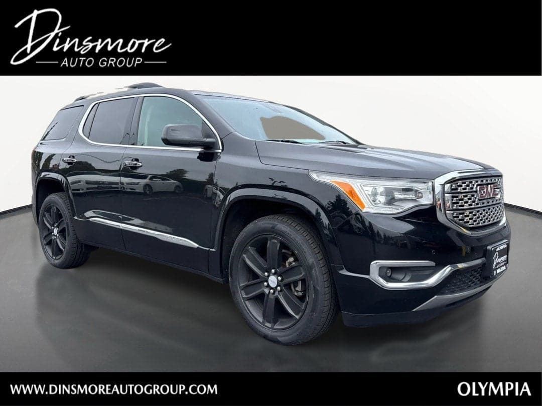 2017 GMC Acadia Denali — photo 1 of 30