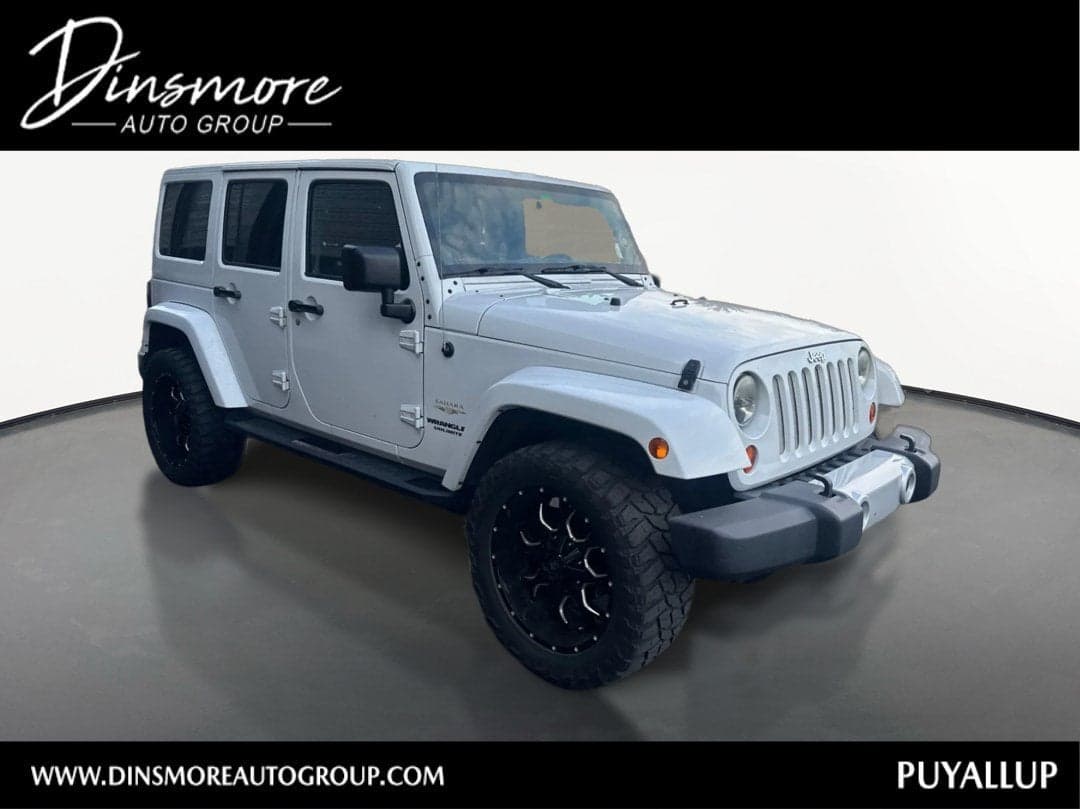 2013 Jeep Wrangler Unlimited Sahara — photo 1 of 8
