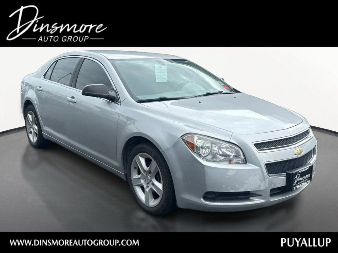 2010 Chevrolet Malibu LS w/1LS — photo 1 of 5