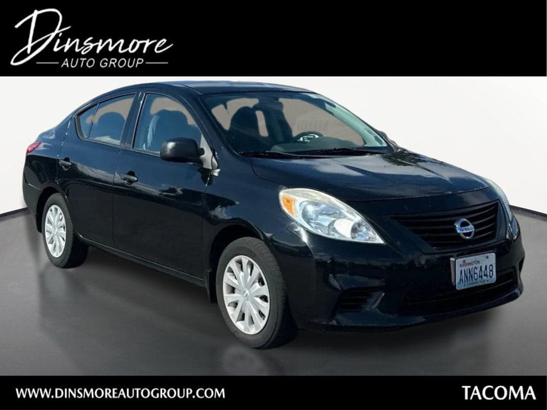2013 Nissan Versa S Plus — photo 1 of 20