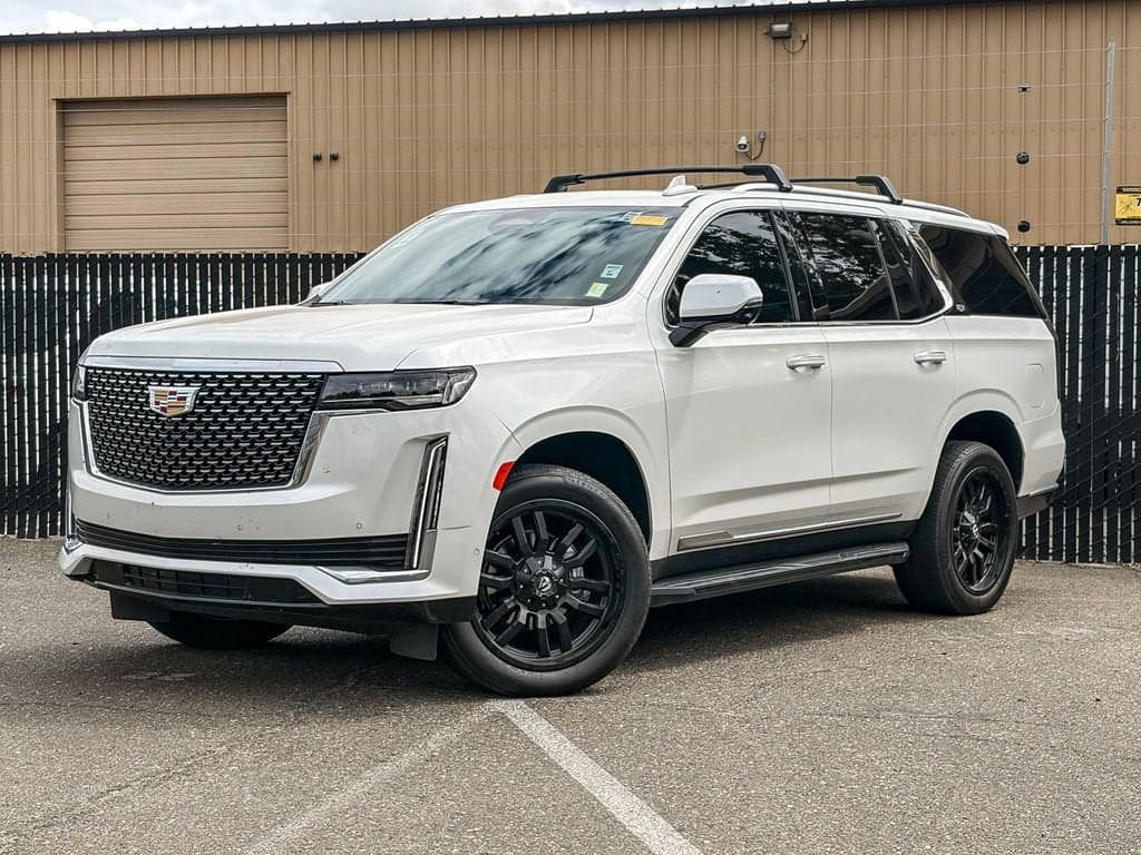 2022 Cadillac Escalade Premium Luxury — photo 1 of 10