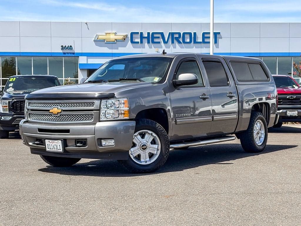 2013 Chevrolet Silverado 1500 LT — photo 1 of 3
