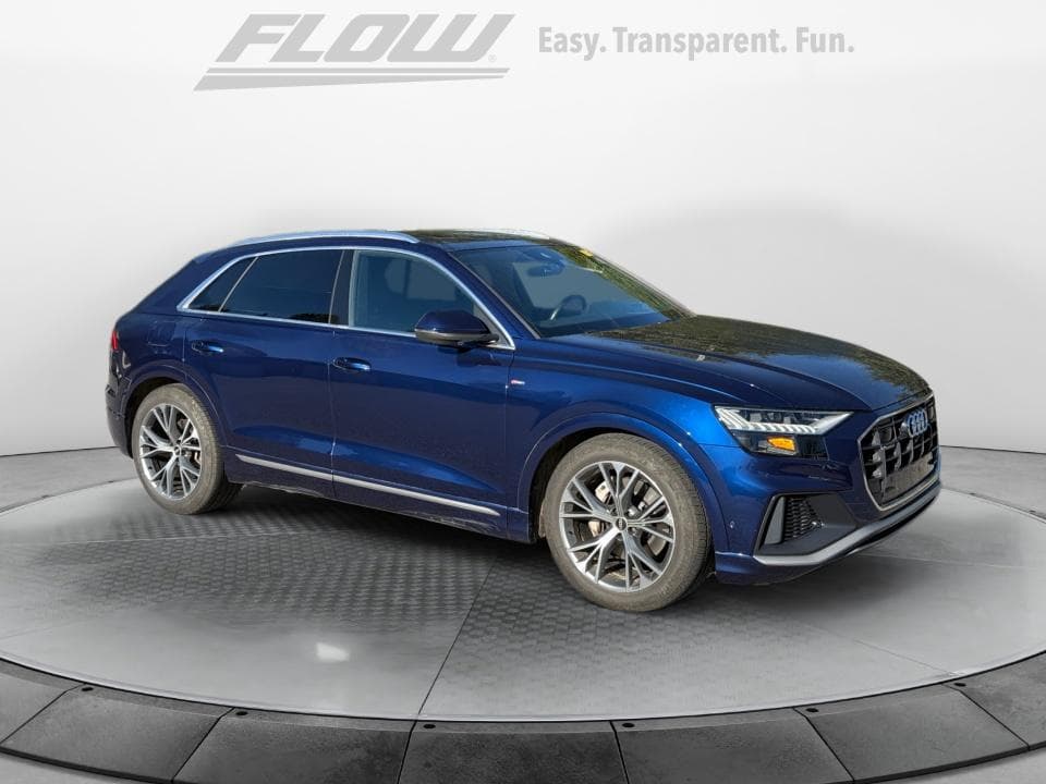 2021 Audi Q8 Prestige — photo 1 of 5