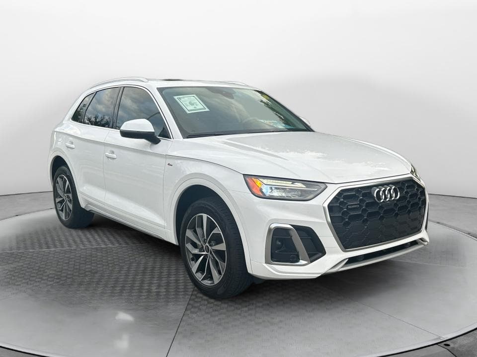 2023 Audi Q5 S line Premium Plus — photo 1 of 5