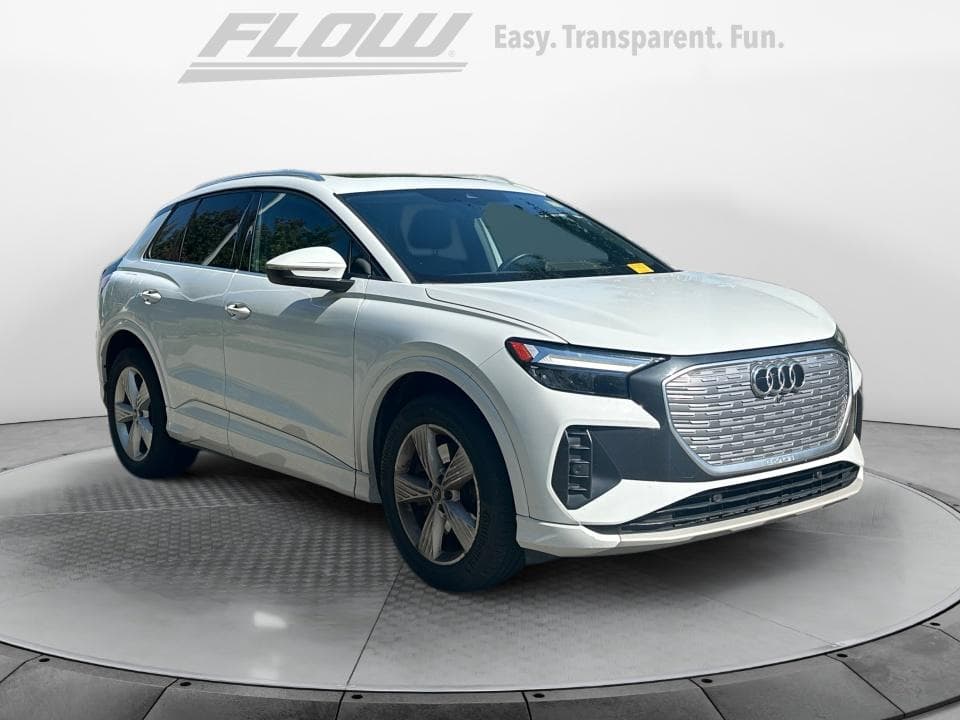 2022 Audi Q4 e-tron Premium Plus — photo 1 of 5